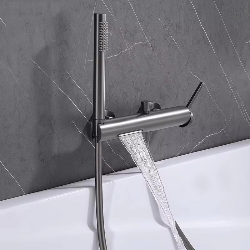 Mitigeur de bain gris brossé